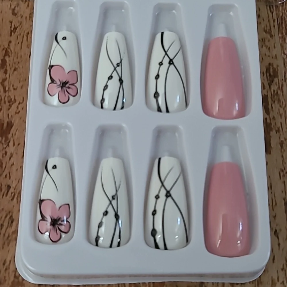2/$16 Pink Floral Coffin Press On Nails